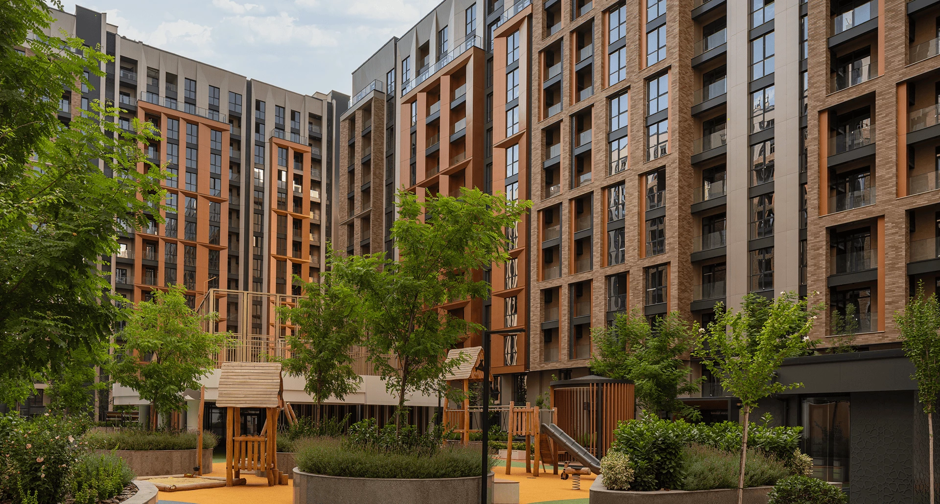 Первые жители жилого комплекса Regnum Plaza <br> <span>уже получают ключи</span>